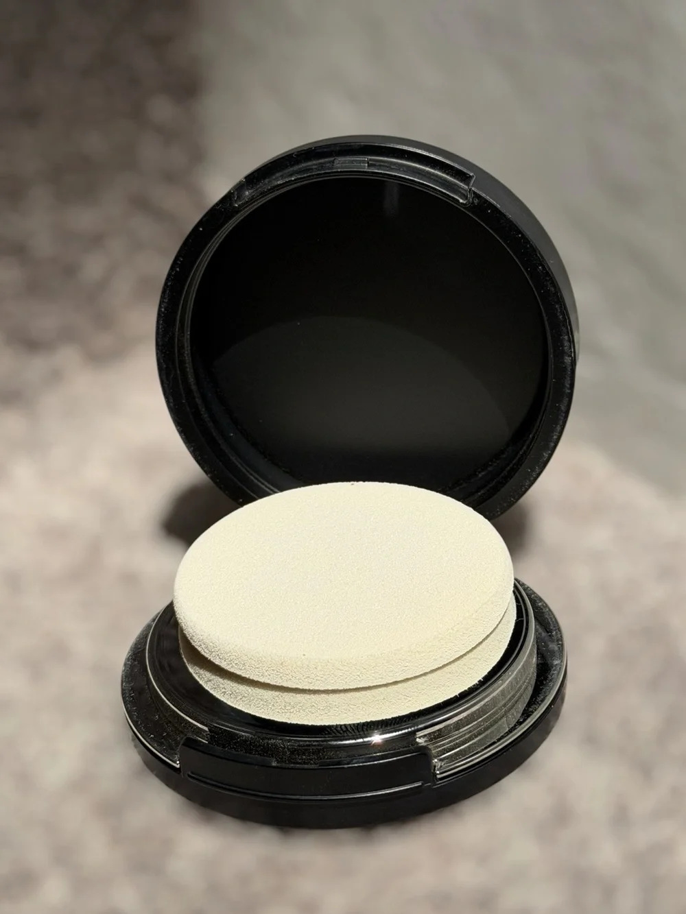 Kat Von D Lock-It Powder Foundation Light 48 Discontinued Full Size Make Up